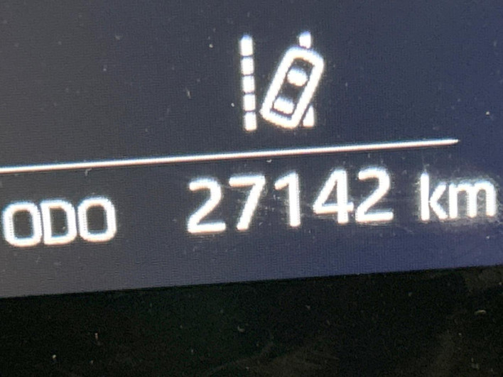 2024 Toyota Yaris 6AA-MXPH10 (UW-69f021dd8f39b)[2]