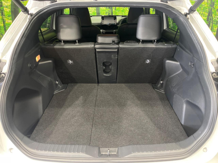 2023 Toyota Yaris Cross 6AA-MXPJ10 (UW-69f021dfd8b97)[8]