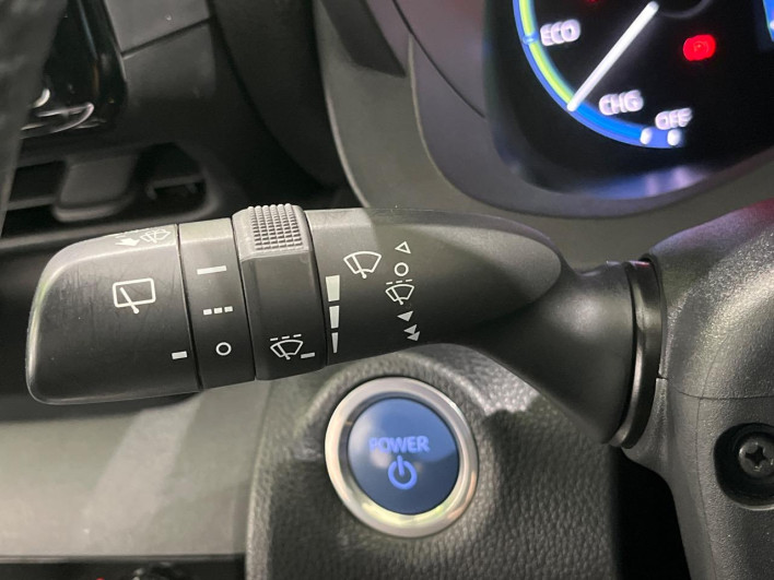 2023 Toyota Yaris Cross 6AA-MXPJ10 (UW-69f021dfd8b97)[29]