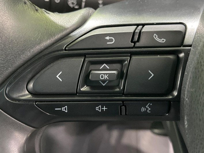 2023 Toyota Yaris Cross 6AA-MXPJ10 (UW-69f021dfd8b97)[20]