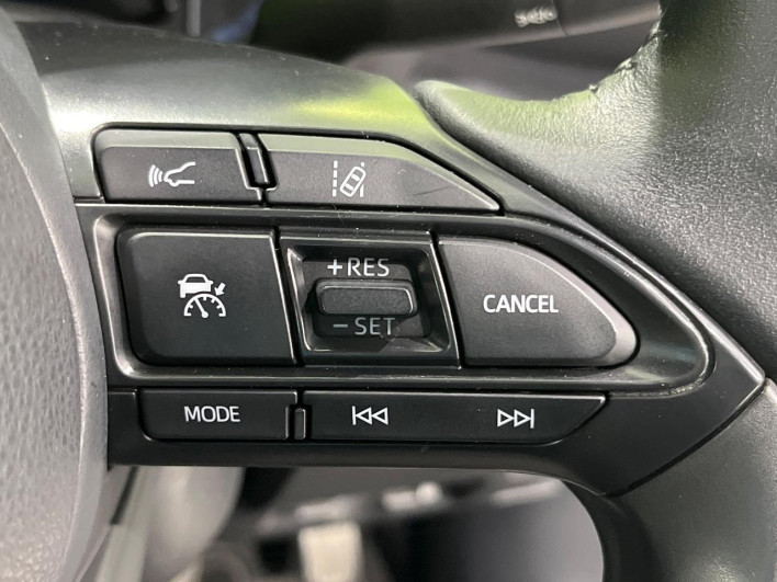 2023 Toyota Yaris Cross 6AA-MXPJ10 (UW-69f021dfd8b97)[16]