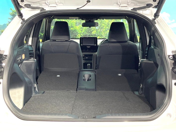 2023 Toyota Yaris Cross 6AA-MXPJ10 (UW-69f021e00bbb0)[7]