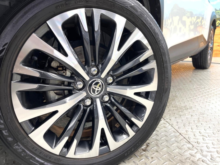 2023 Toyota Yaris Cross 6AA-MXPJ10 (UW-69f021e00bbb0)[22]