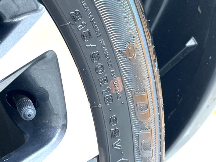 2023 Toyota Yaris Cross 6AA-MXPJ10 (UW-69f021e00bbb0)[23]