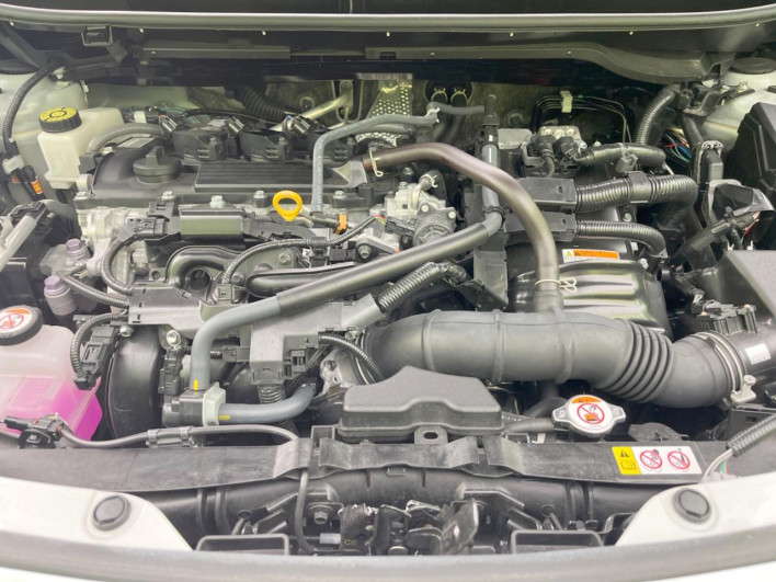 2025 Toyota Yaris Cross 6AA-MXPJ10 (UW-69f021e0a80b2)[4]