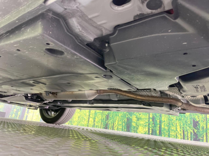 2025 Toyota Yaris Cross 6AA-MXPJ10 (UW-69f021e0a80b2)[28]