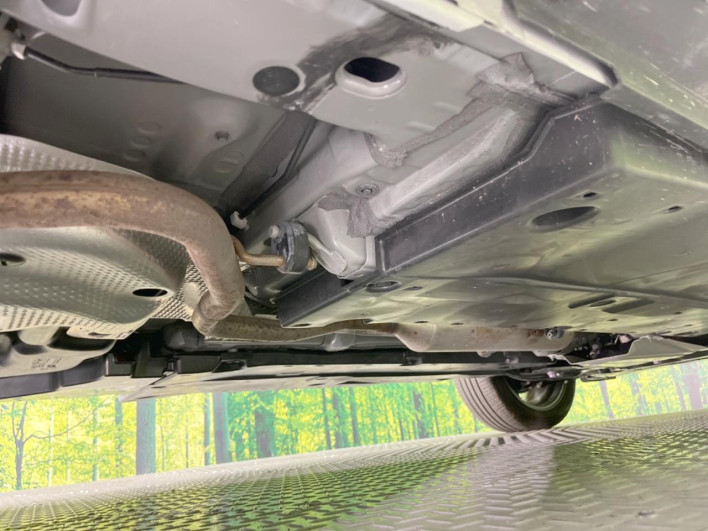 2025 Toyota Yaris Cross 6AA-MXPJ10 (UW-69f021e0a80b2)[29]