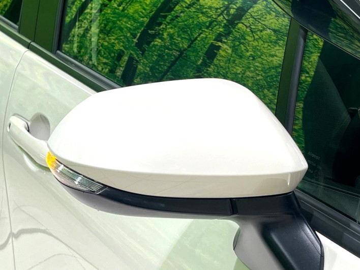 2022 Toyota Aqua 6AA-MXPK11 (UW-69f021e1d9712)[5]