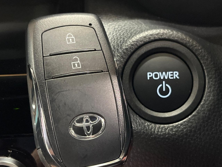 2024 Toyota Yaris Cross 6AA-MXPJ15 (UW-69f021e1eb14a)[25]