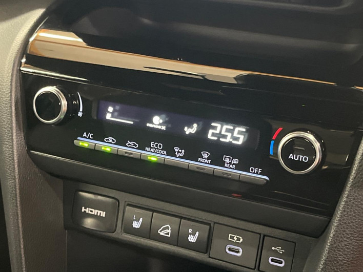 2024 Toyota Yaris Cross 6AA-MXPJ15 (UW-69f021e1eb14a)[21]