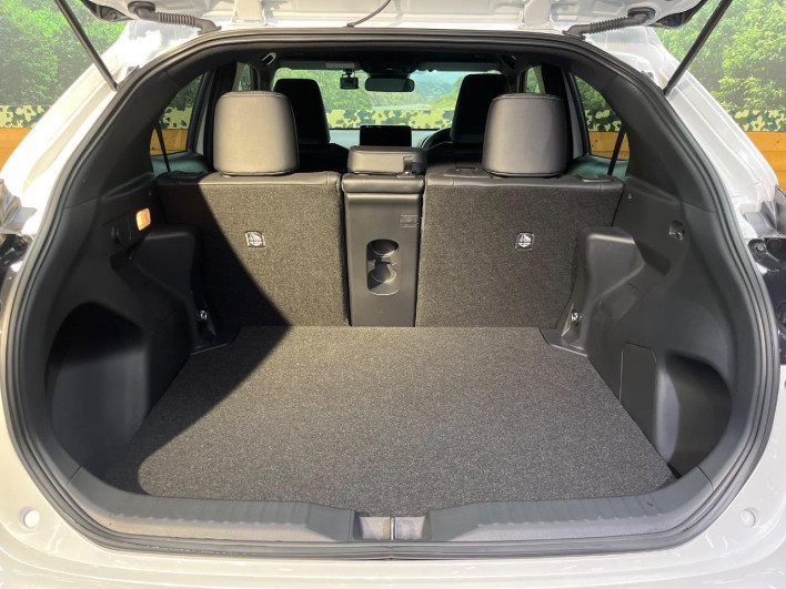 2024 Toyota Yaris Cross 6AA-MXPJ15 (UW-69f021e1eb14a)[16]