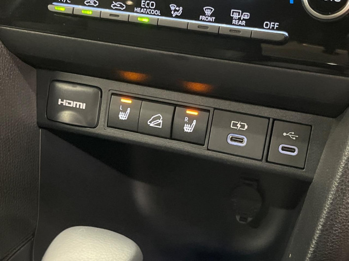 2024 Toyota Yaris Cross 6AA-MXPJ15 (UW-69f021e1eb14a)[22]