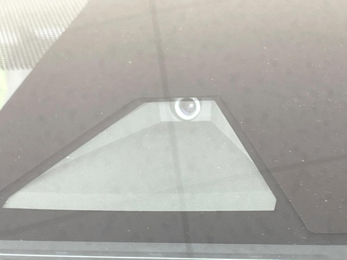 2022 Toyota Aqua 6AA-MXPK11 (UW-69f021e2c59da)[14]