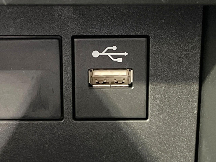 2022 Toyota Aqua 6AA-MXPK11 (UW-69f021e2c59da)[25]