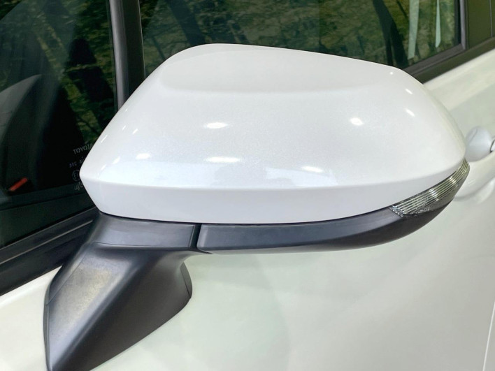 2022 Toyota Aqua 6AA-MXPK11 (UW-69f021e2c59da)[13]