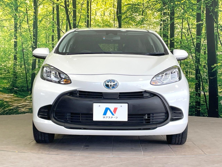 2022 Toyota Aqua 6AA-MXPK11 (UW-69f021e2c59da)[11]