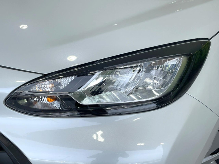 2022 Toyota Aqua 6AA-MXPK11 (UW-69f021e2c59da)[12]