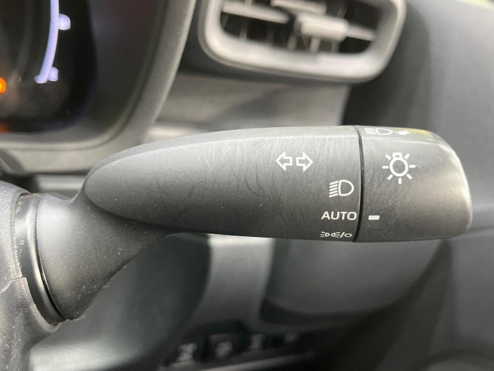 2023 Toyota Sienta 6AA-MXPL10G (UW-69f021e3b67f5)[14]