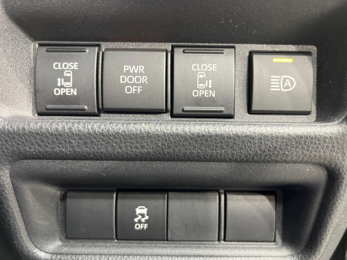 2023 Toyota Sienta 6AA-MXPL10G (UW-69f021e3b67f5)[22]