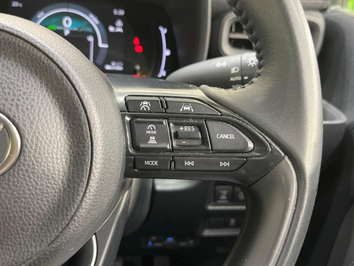 2023 Toyota Sienta 6AA-MXPL10G (UW-69f021e3b67f5)[16]