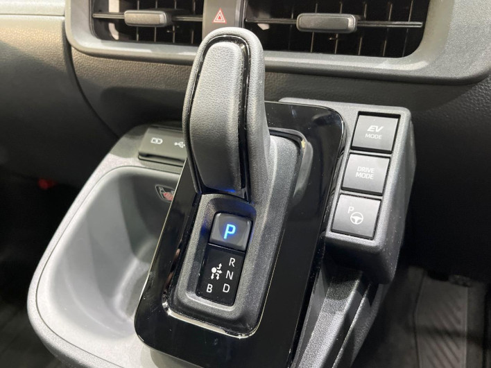 2023 Toyota Sienta 6AA-MXPL10G (UW-69f021e3b67f5)[19]