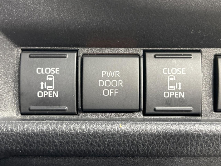 2023 Toyota Sienta 6AA-MXPL10G (UW-69f021e3b67f5)[23]