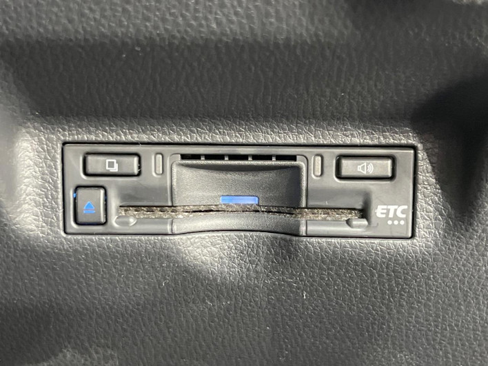 2023 Toyota Sienta 6AA-MXPL10G (UW-69f021e3b67f5)[24]