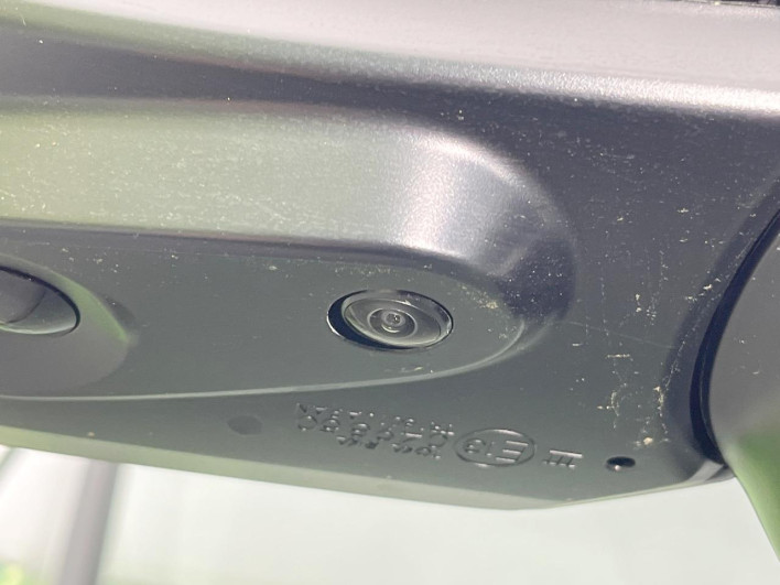 2026 Toyota Sienta 6AA-MXPL10G (UW-69f021e4b5a9f)[15]