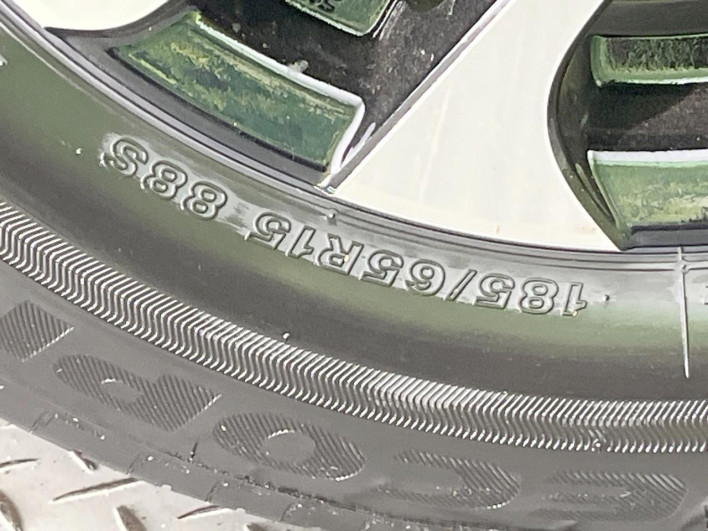 2026 Toyota Sienta 6AA-MXPL10G (UW-69f021e4b5a9f)[13]