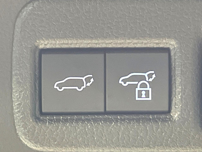 2020 Toyota Harrier 6BA-MXUA80 (UW-69f021e5dd2d5)[16]