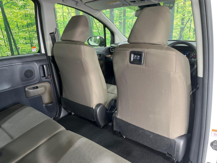 2025 Toyota Sienta 6AA-MXPL15G (UW-69f021e5e3111)[13]