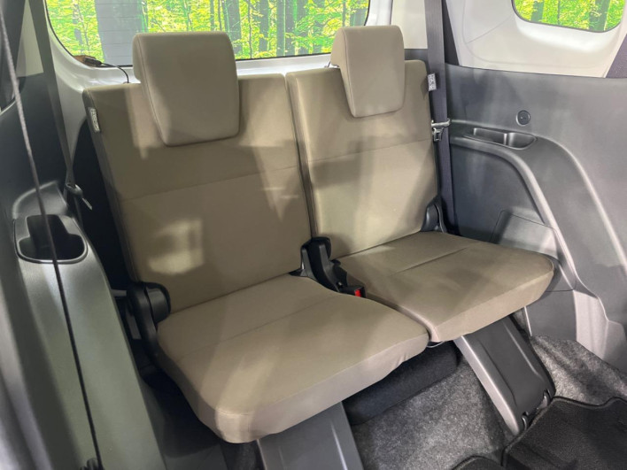 2025 Toyota Sienta 6AA-MXPL15G (UW-69f021e5e3111)[12]