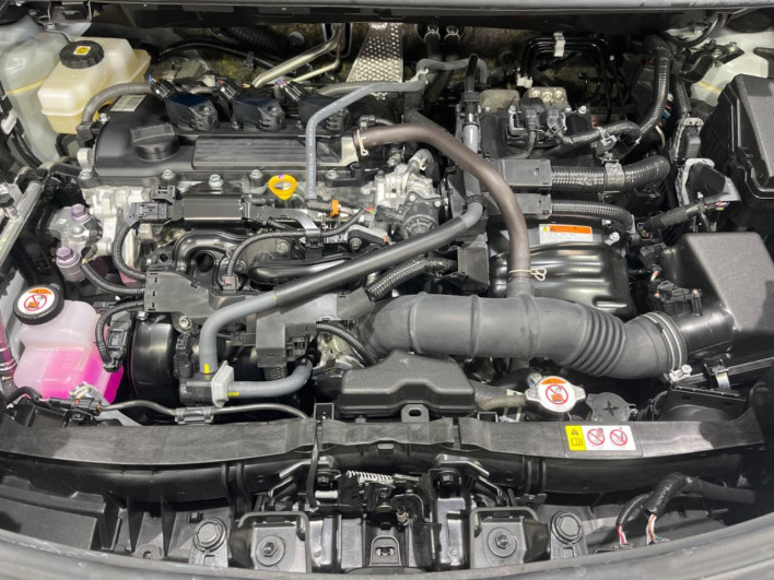 2025 Toyota Sienta 6AA-MXPL15G (UW-69f021e5e3111)[4]