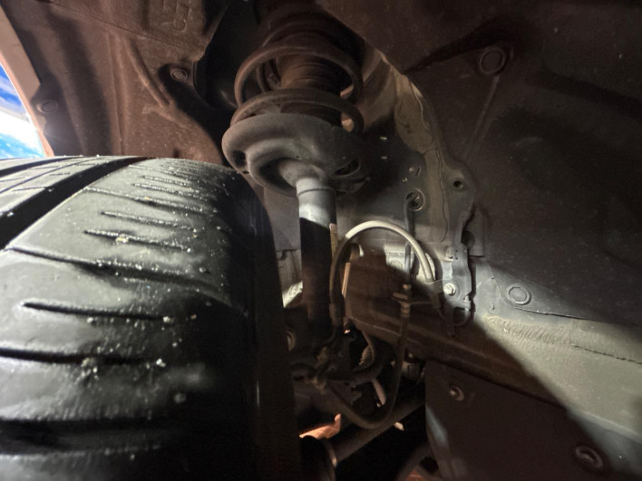 2021 Toyota Harrier 6BA-MXUA80 (UW-69f021e69570d)[13]