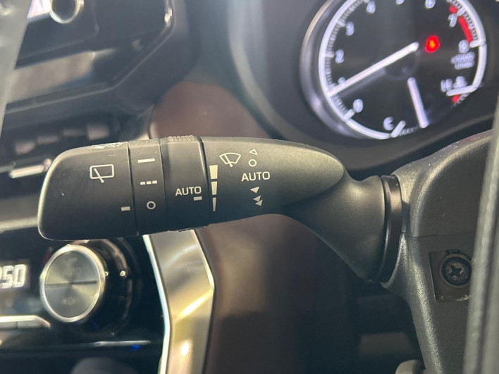 2021 Toyota Harrier 6BA-MXUA80 (UW-69f021e69570d)[23]