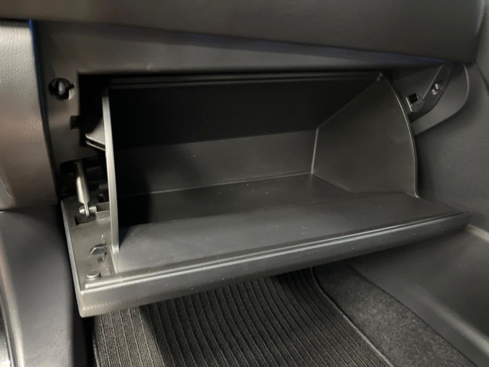 2022 Toyota Harrier 6BA-MXUA80 (UW-69f021e82e62f)[4]