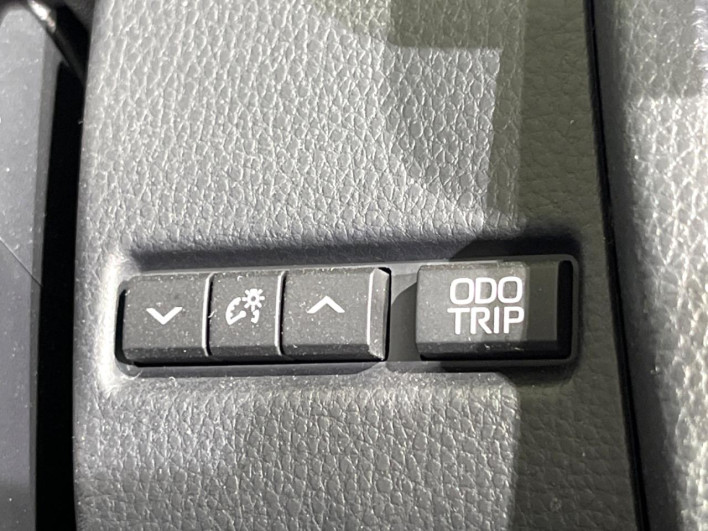 2023 Toyota Prius 6AA-MXWH60 (UW-69f021e8c042b)[17]