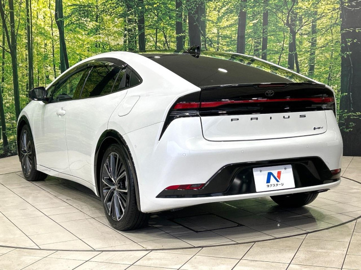 2023 Toyota Prius 6AA-MXWH60 (UW-69f021e96f375)[7]