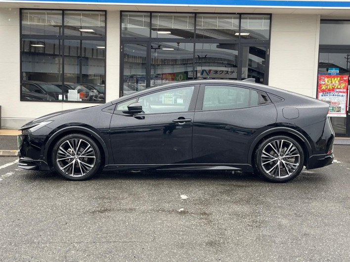 2024 Toyota Prius 6AA-MXWH60 (UW-69f021e9dcb9b)[16]