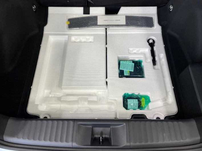 2025 Toyota Prius 6AA-MXWH60 (UW-69f021e9ded71)[22]