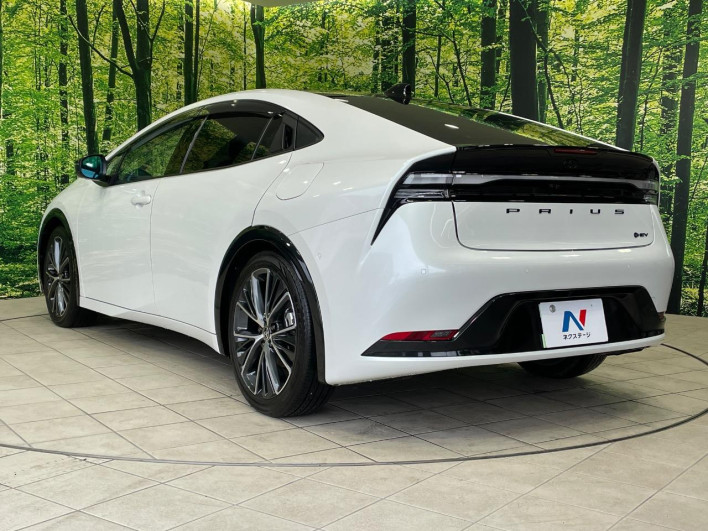 2025 Toyota Prius 6AA-MXWH60 (UW-69f021e9ded71)[13]