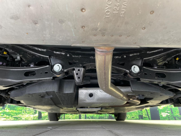 2025 Toyota Prius 6AA-MXWH60 (UW-69f021e9ded71)[15]