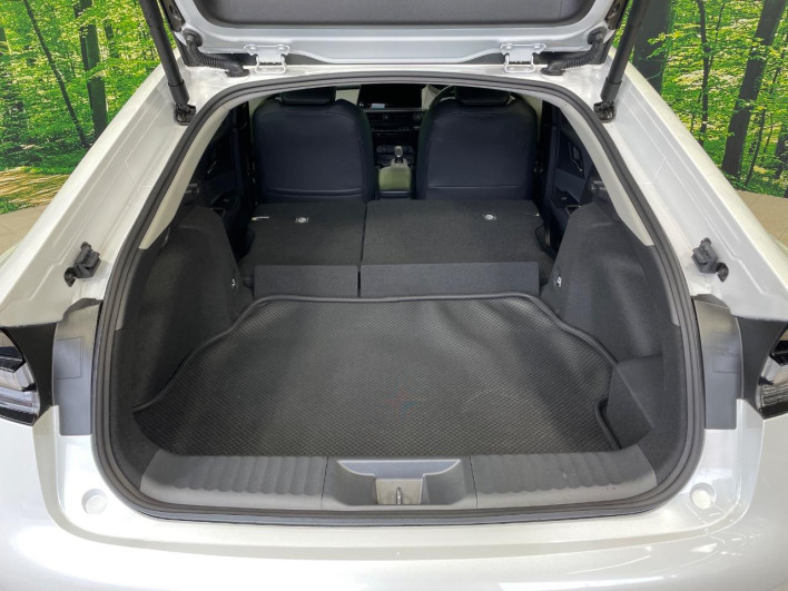 2025 Toyota Prius 6AA-MXWH60 (UW-69f021e9ded71)[21]