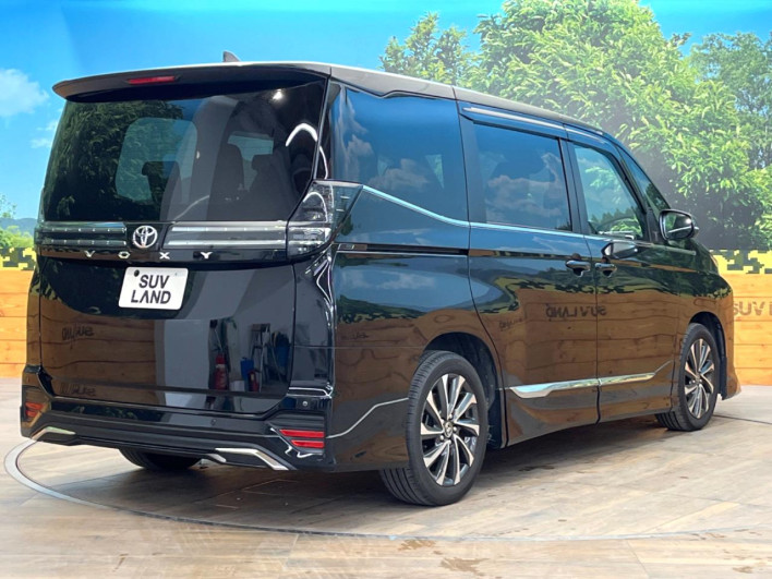 2023 Toyota Voxy 6BA-MZRA90W (UW-69f021ec19267)[4]