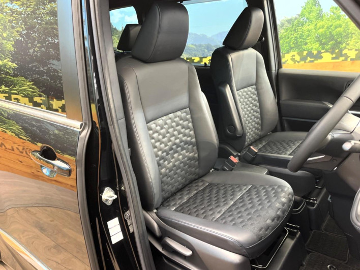 2023 Toyota Voxy 6BA-MZRA90W (UW-69f021ec19267)[26]