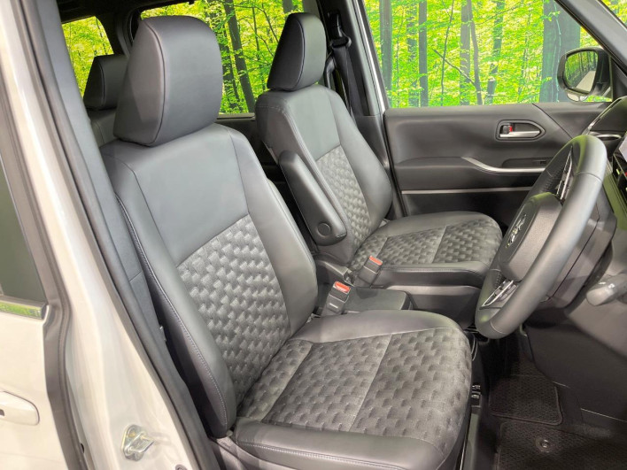 2025 Toyota Voxy 6BA-MZRA90W (UW-69f021ecd517c)[25]