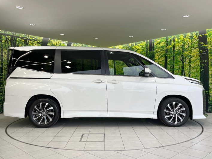 2025 Toyota Voxy 6BA-MZRA90W (UW-69f021ecd517c)[13]