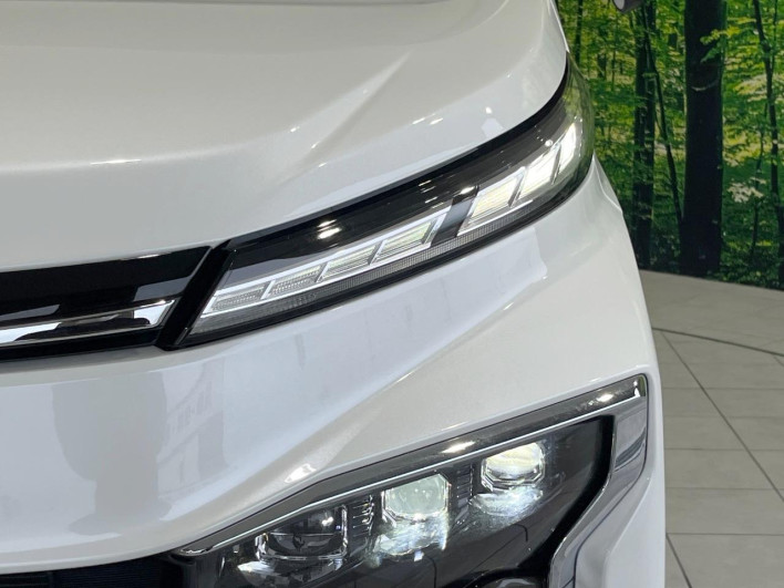 2025 Toyota Voxy 6BA-MZRA90W (UW-69f021ecd517c)[19]