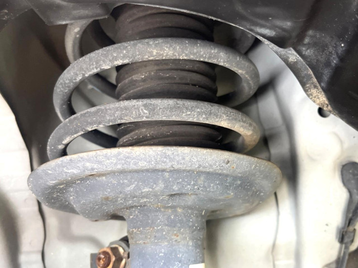 2013 Toyota Aqua DAA-NHP10 (UW-69f021f16e1ac)[9]