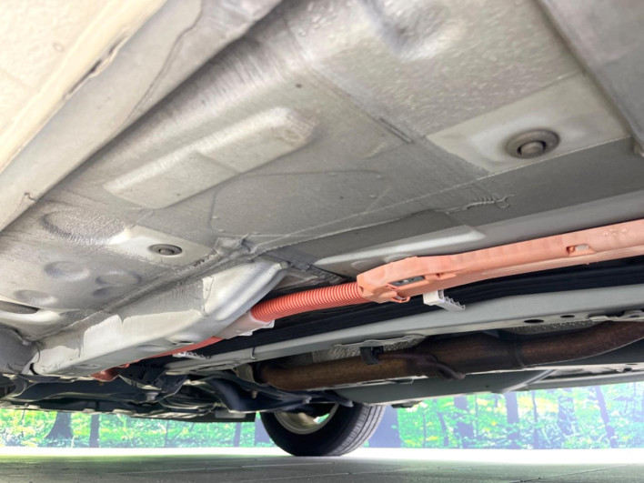 2013 Toyota Aqua DAA-NHP10 (UW-69f021f16e1ac)[22]